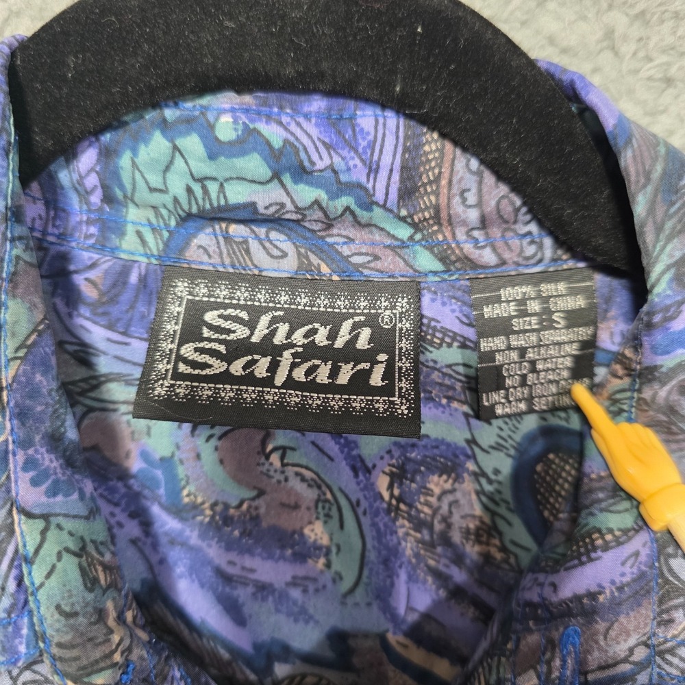 Vintage Shah Safari 100%‎ Silk Mens Button Up Blue Paisley Size Small 90s - Picture 3 of 5